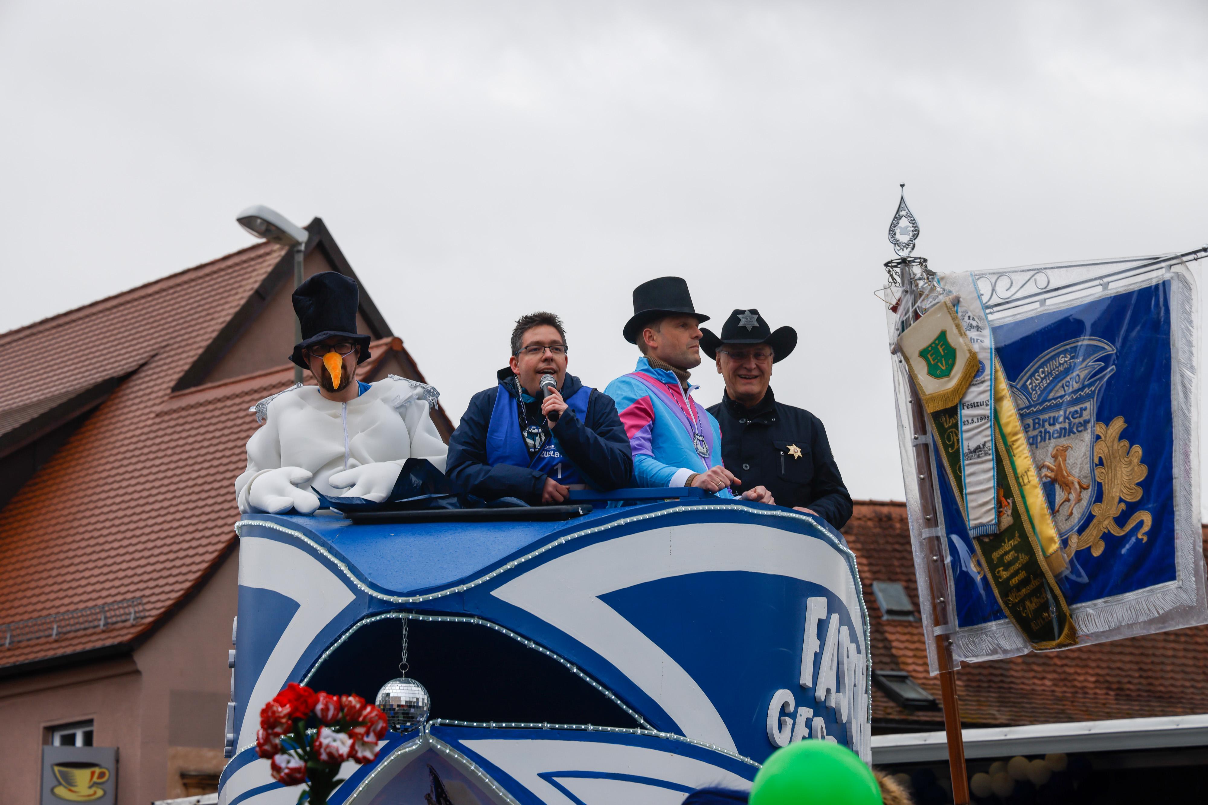 Der historische Vorstandswagen war zünftig aufgehübscht worden. 