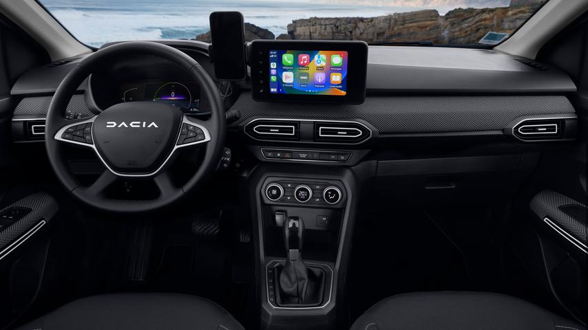 ogger-Cockpit: Mix aus digitalen und analogen Bedienelementen. ogger-Cockpit: Mix aus digitalen und analogen Bedienelementen.