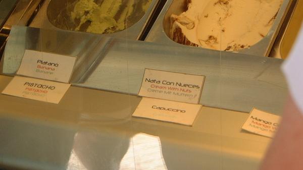 Gesehen in einer Eisdiele in Palma de Mallorca von Werner Bauerschmidt aus Langenzenn. Alle Bilder der letzten Jahre unserer lustigen Deutschübersetzungen finden Sie hier.