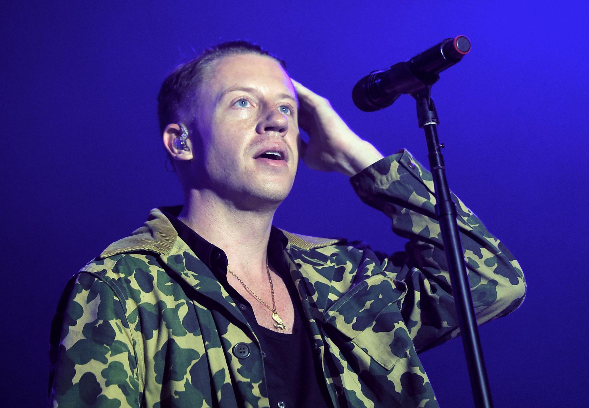 Macklemore Im Team-Work Mit Seiner Kleinen Tochter | Nordbayern