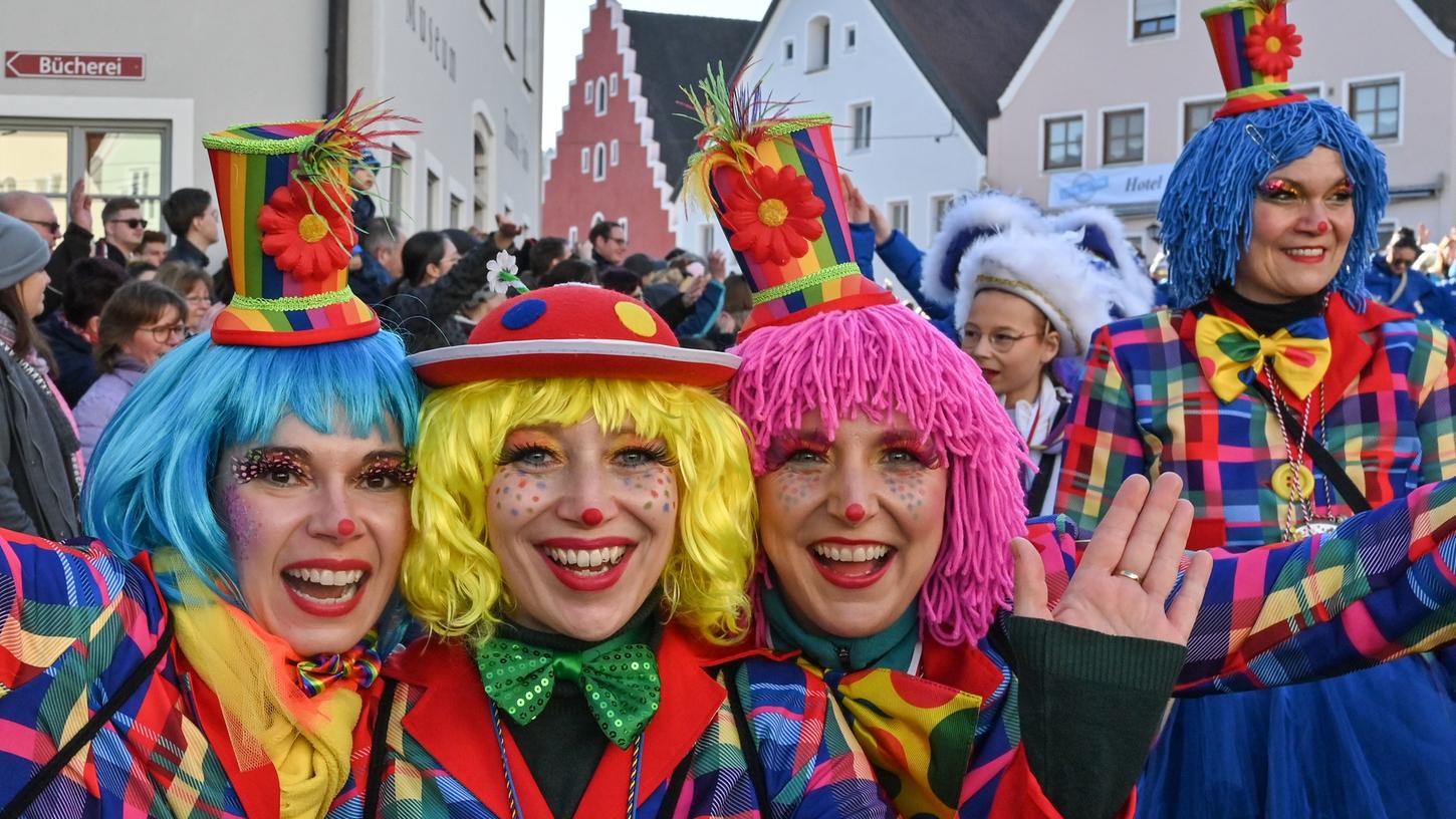 Bunt, wild und schrill: Die schönsten Bilder vom Fasching aus der Region