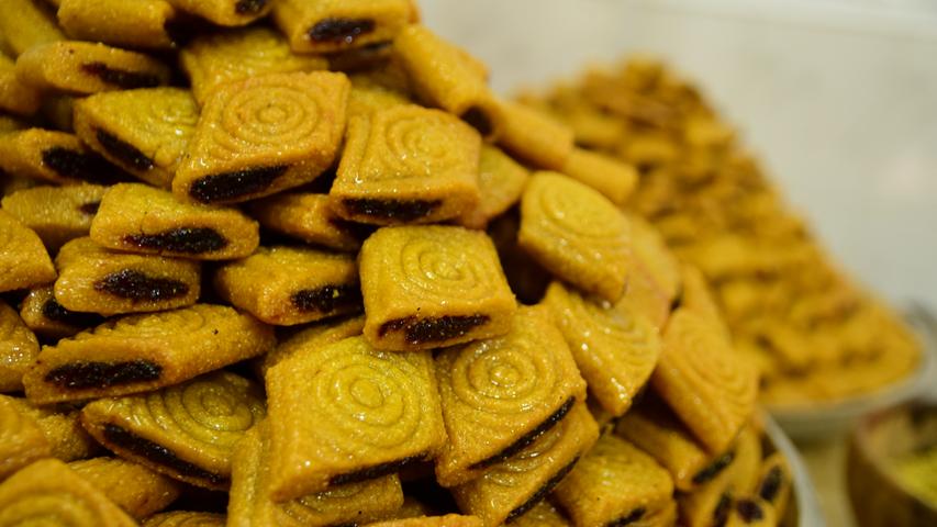 Eine tpyische Süßspeise dieser Stadt heißt "Makrout". Es handelt sich dabei um weiche Grießkekse, die mit einer Dattelpaste gefüllt sind. Die Reisereportage zu dieser Bildergalerie lesen Sie auf unserem Premiumportal nn.de.