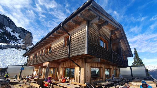 Die Hütte Rifugio Col d'la Tenda.