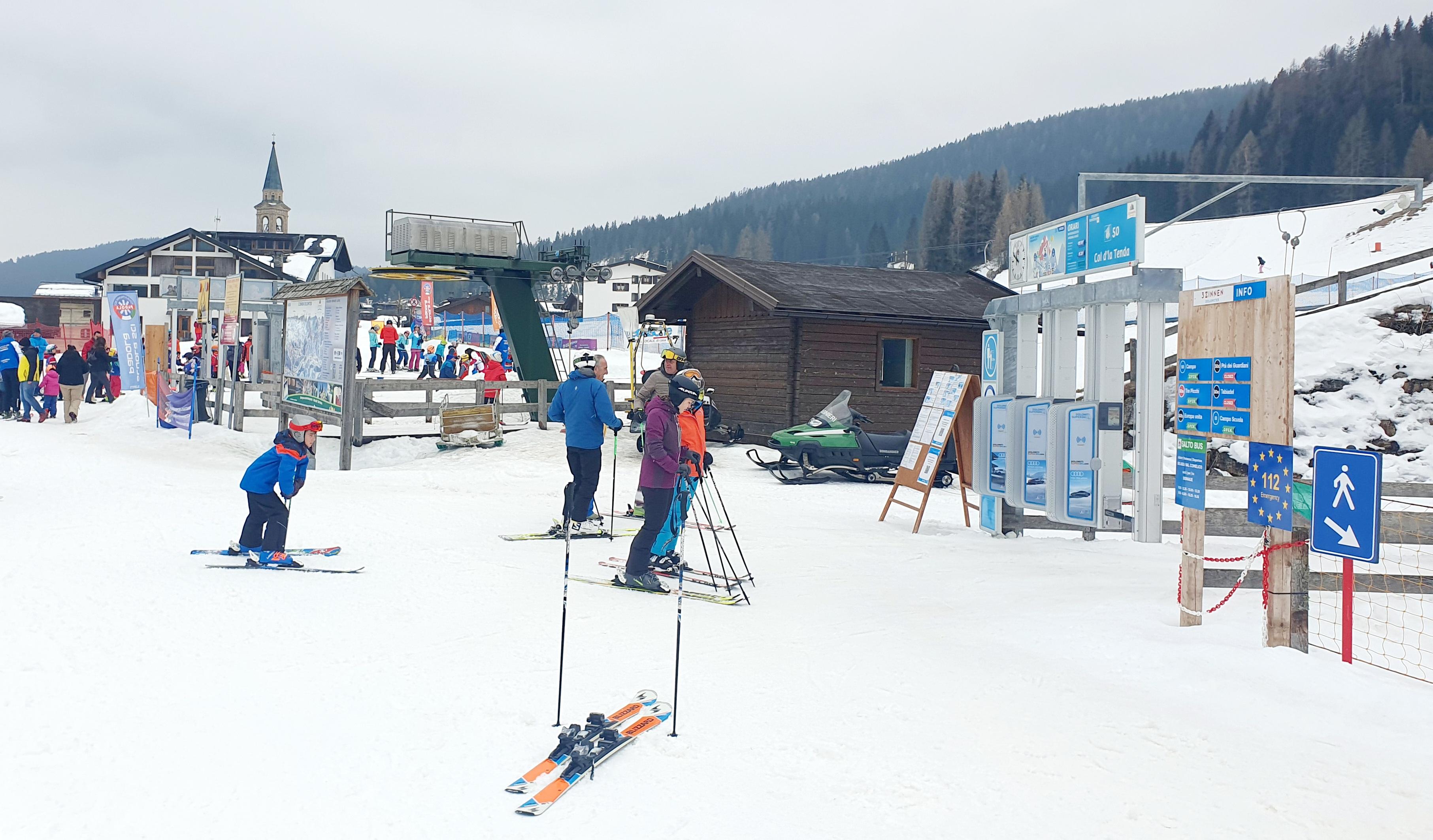 Das Val Comelico ist ein echter versteckter Geheimtipp, den man bald auch mit dem Lift ab Sexten erreichen soll. Selbst in der Hauptsaison um Silvester oder Fasching steht man nie an den Liften...