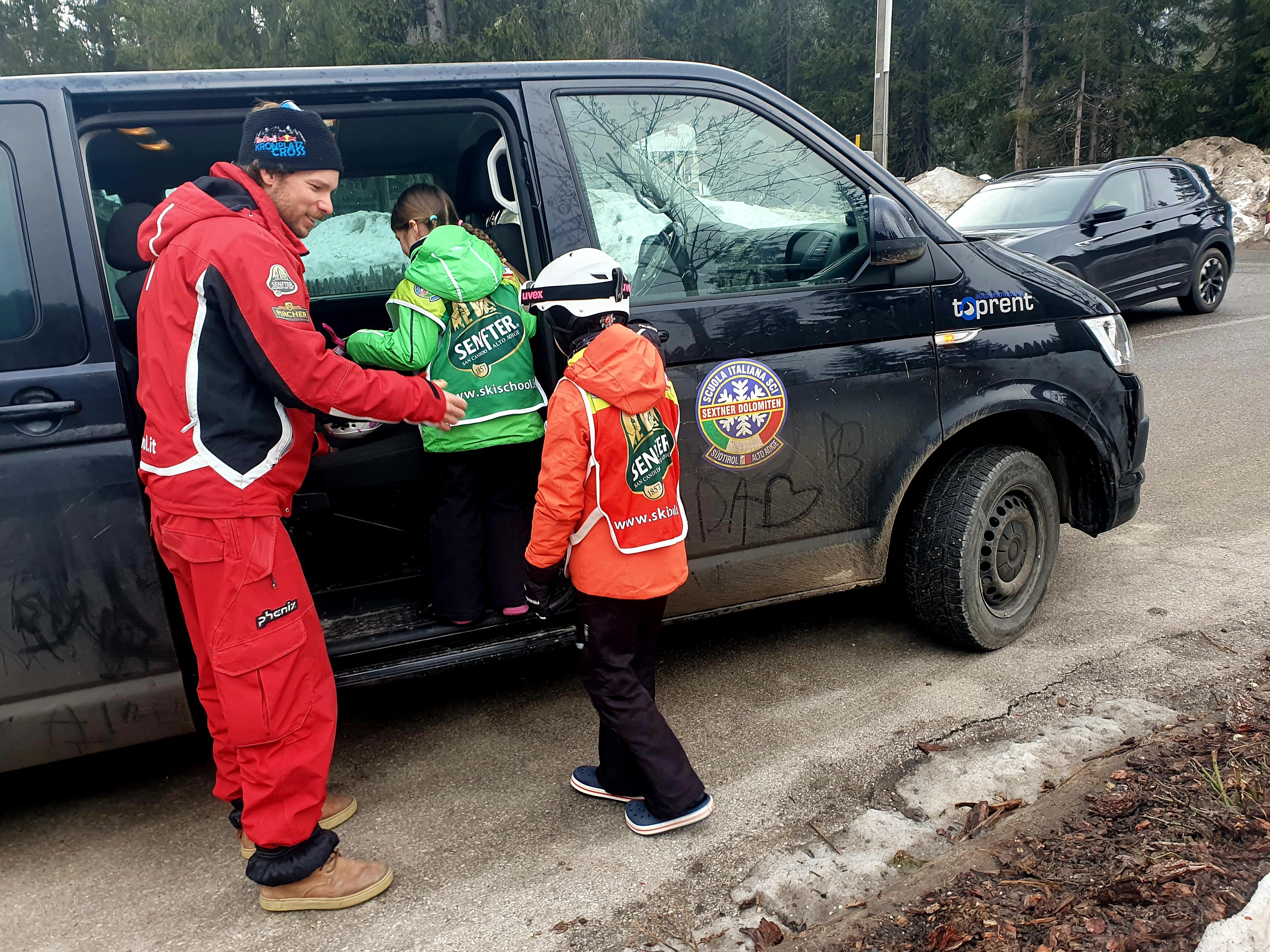 Auf der Piste von Südtirol nach Venezien: Beim Familienskifahren an den 3 Zinnen carven Sie ins richtige Italien