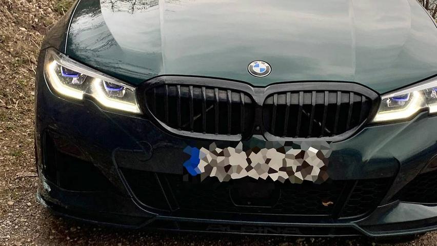 Der Sachschaden an dem hochpreisigen BMW-Sportmodell wird als "nicht unerheblich" beschrieben.