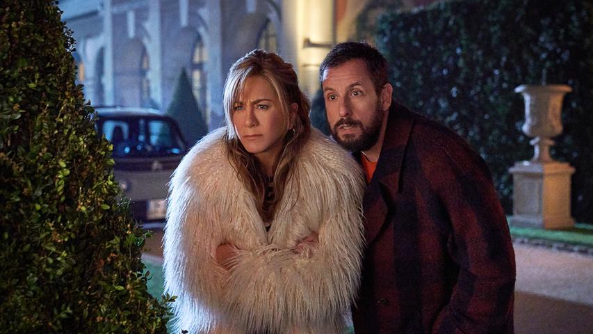 Jede Menge Komik hat das Follow-up von "Murder Mystery" zu bieten, in dem Adam Sandler und Jennifer Aniston erneut ein Ehepaar spielen, welches in ein Verbrechen verwickelt wird. Diesmal geht es um die Entführung eines Maharajahs. Der Slapstick-Krimi ist ab 31. März bei Netflix zu sehen. 