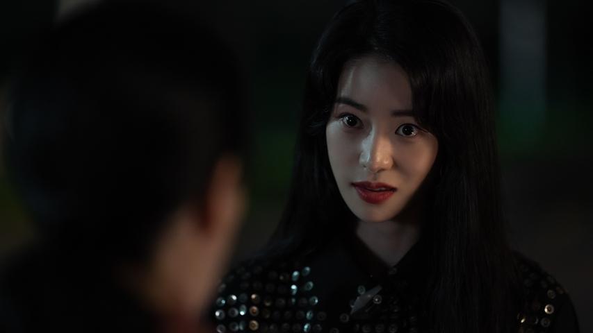 Moon Dong-eun wurde während ihrer Schulzeit gemobbt. Jahre später hat sie einen Racheplan ausgeklügelt und setzt ihn in die Tat um. Die koreanische Thriller-Serie "The Glory" startete am 30. Dezember bei Netflix. Am 10. März veröffentlicht der Streamer den zweiten Teil der Miniserie. 