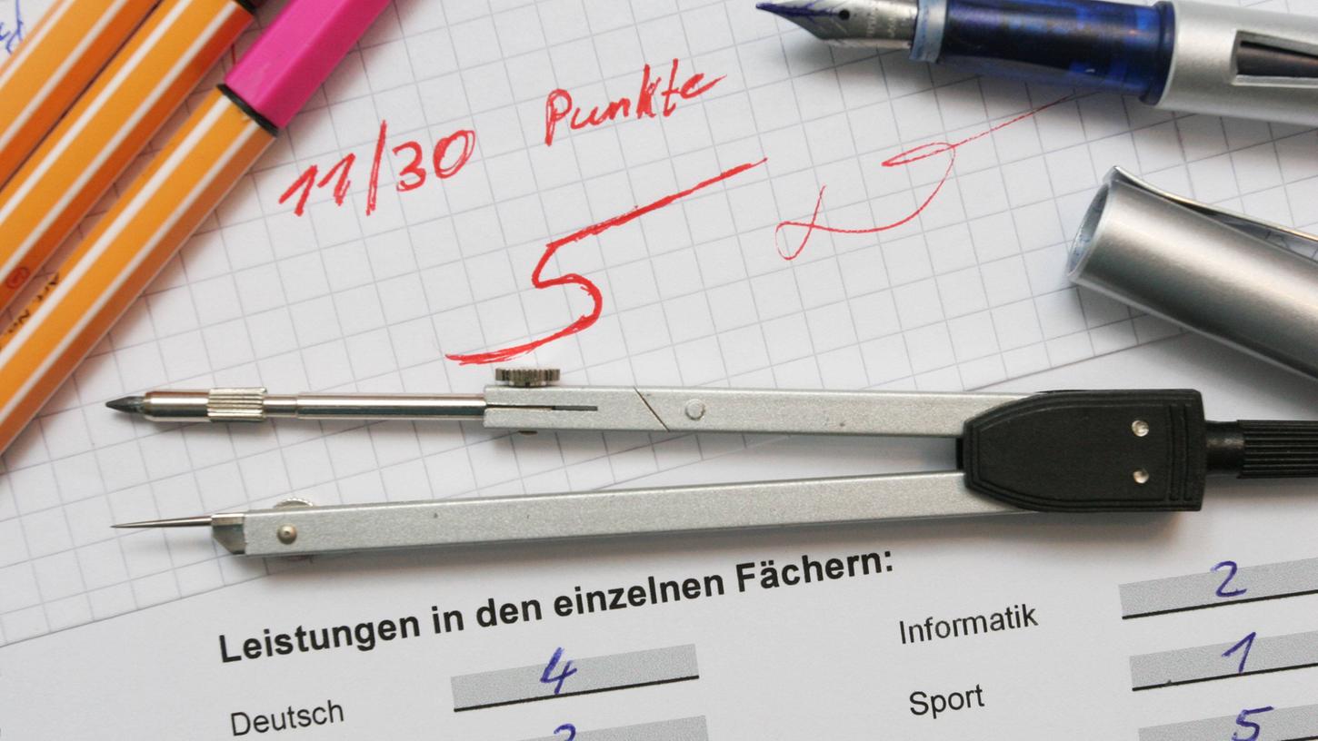 In Thüringen wird bereits darüber diskutiert, Noten in den Fächern Sport, Musik und Kunst anzupassen. (Symbolbild)
