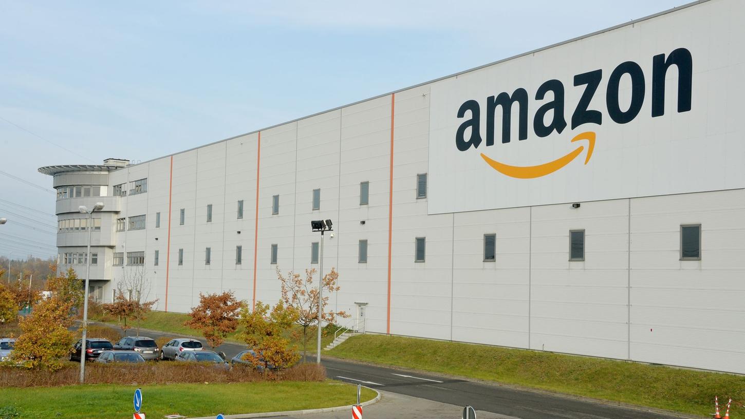 Der US-Konzern Amazon will das Logistikzentrum in Brieselang nahe Berlin schließen. Der US-Konzern Amazon will das Logistikzentrum in Brieselang nahe Berlin schließen.
