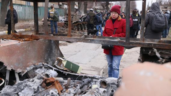 Ukrainische Kriegsreporterin lebt und schreibt nun in Erlangen: Eindrücke aus Butscha sind geblieben