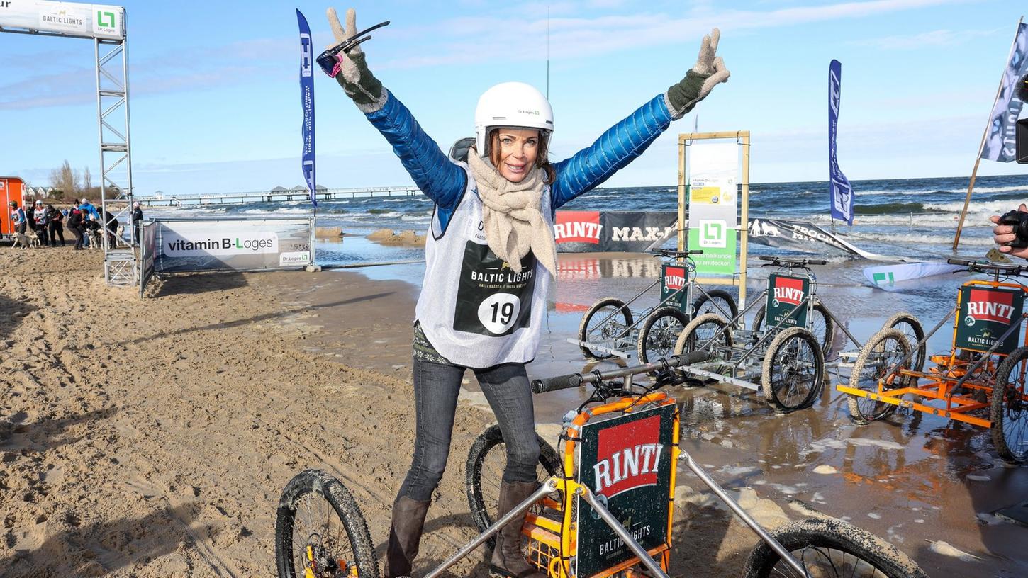 Gerit Kling gewinnt das "Baltic Lights"-Schlittenhunderennen auf Usedom.