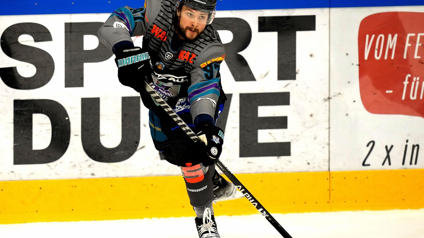 Stürmer Mike Glemser bei einem Spiel der Moskitos Essen gegen die Rostock Piranhas im Januar 2020. Stürmer Mike Glemser bei einem Spiel der Moskitos Essen gegen die Rostock Piranhas im Januar 2020.