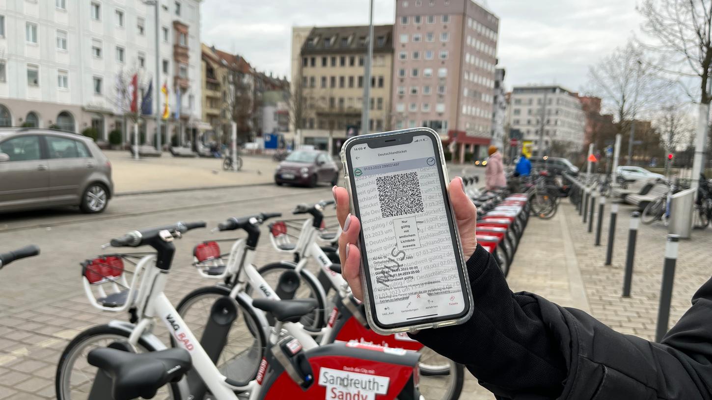Das 49-Euro-Ticket kommt und soll die umweltfreundliche Mobiltät weiter stärken.