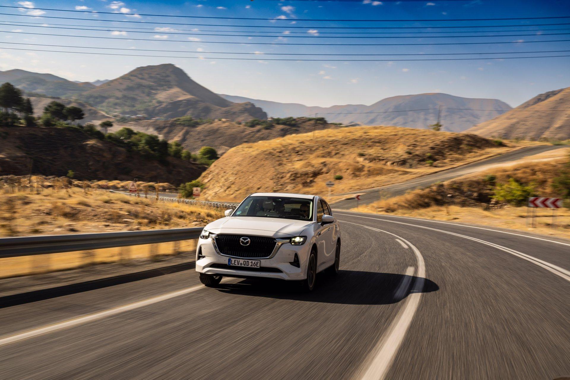 Zum elektrischen Teil der Technik gehört eine Lithium-Ionen-Batterie der Kapazität 17,8 kWh.