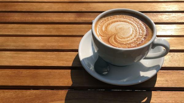 Cappuccino genießen