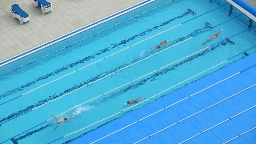 Beim Ausdauertraining im Wasser schonen Sportler ihre Gelenke.