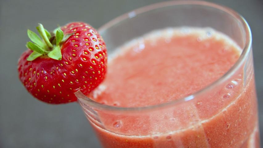Gesund und lecker: der Erdbeer-Smoothie.