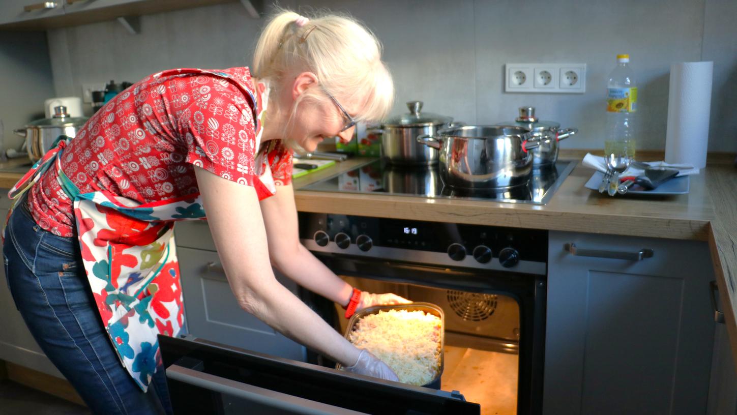 Gudrun Brosig übernimmt als Familienpflegerin viele Aufgaben im Haushalt - dazu gehört aber viel mehr als Kochen und Putzen.  
