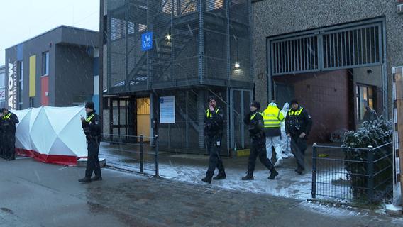 Schüsse bei Zeugen Jehovas in Hamburg: Acht Menschen tot - Amokschütze war ehemaliges Mitglied