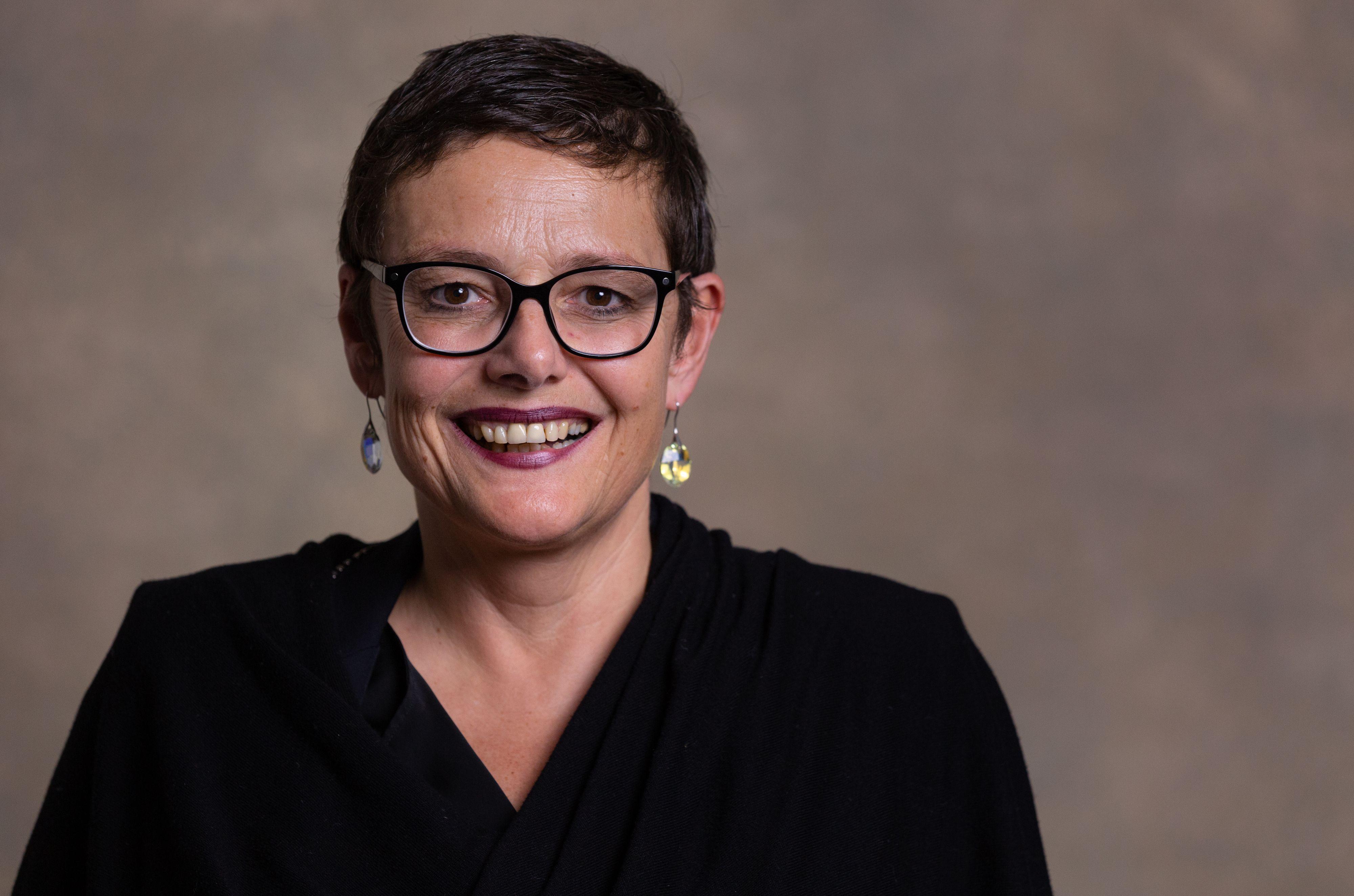 Elisabeth Hartung wird künftig das Projektbüro im Geschäftsbereich Kultur leiten. Elisabeth Hartung wird künftig das Projektbüro im Geschäftsbereich Kultur leiten.