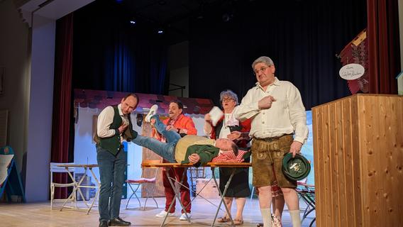 Theatergruppe Posthörnchen in Weißenburg: Auf wilder Jagd nach dem Geldkoffer