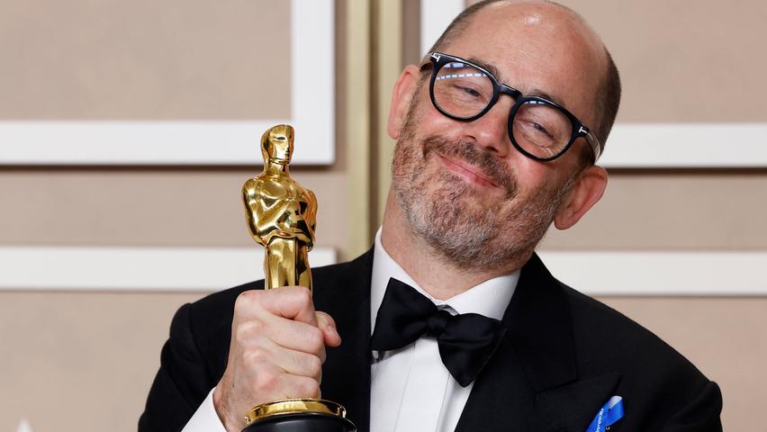 "Was ich wahnsinnig schön finde - dass es vier Oscars sind. Das ist natürlich mehr als wir uns je erhofft haben. Wir haben mit einem gehofft", sagt Regisseur Berger nach der Oscar-Gala, die diesmal ohne Ohrfeige auf offener Bühne vonstatten ging. 