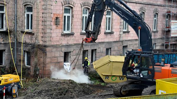 Hupfla: Vorbereitungen für den Abriss des ostflügels laufen weiter