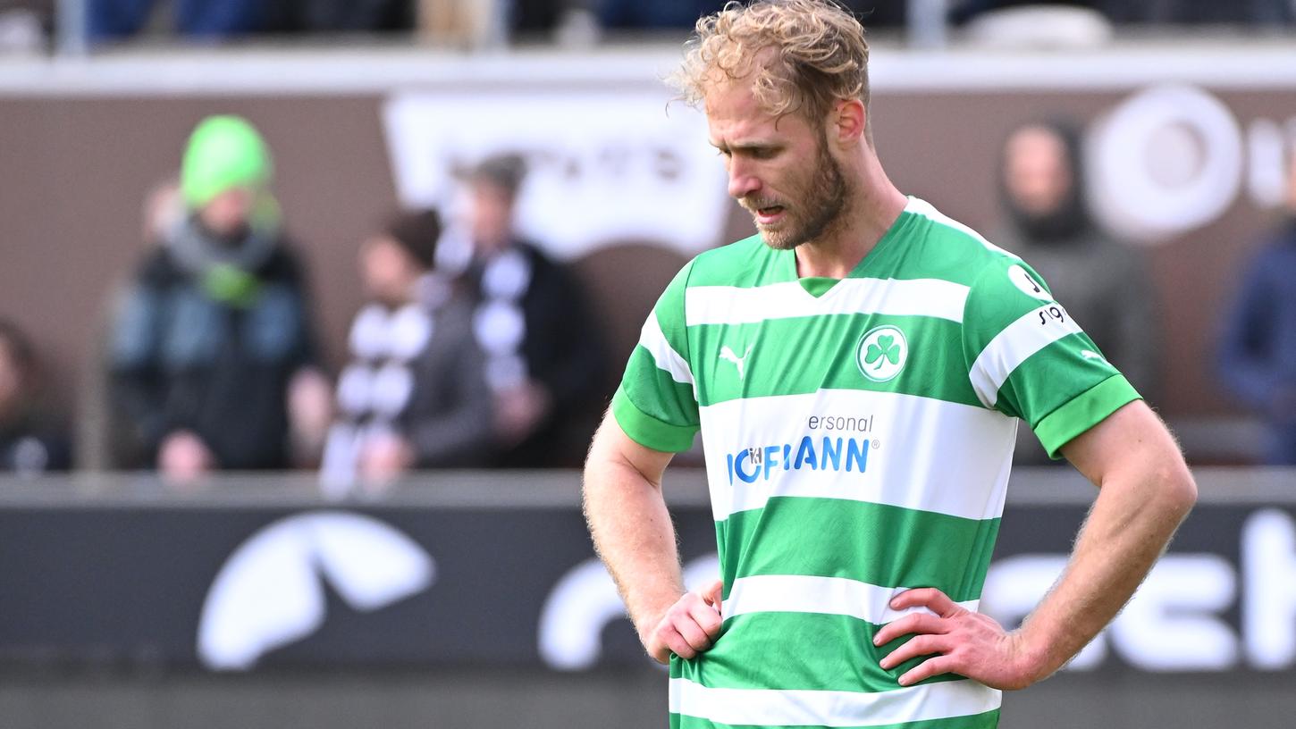 Gleiches Gefühl wie nach jedem Auswärtsspiel: Sebastian Griesbeck und seine Fürther hatten auch auf St. Pauli das Nachsehen.