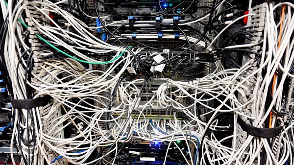...sondern auch in alte Systeme, die als Teil der Informatiksammlung ihren Platz haben.