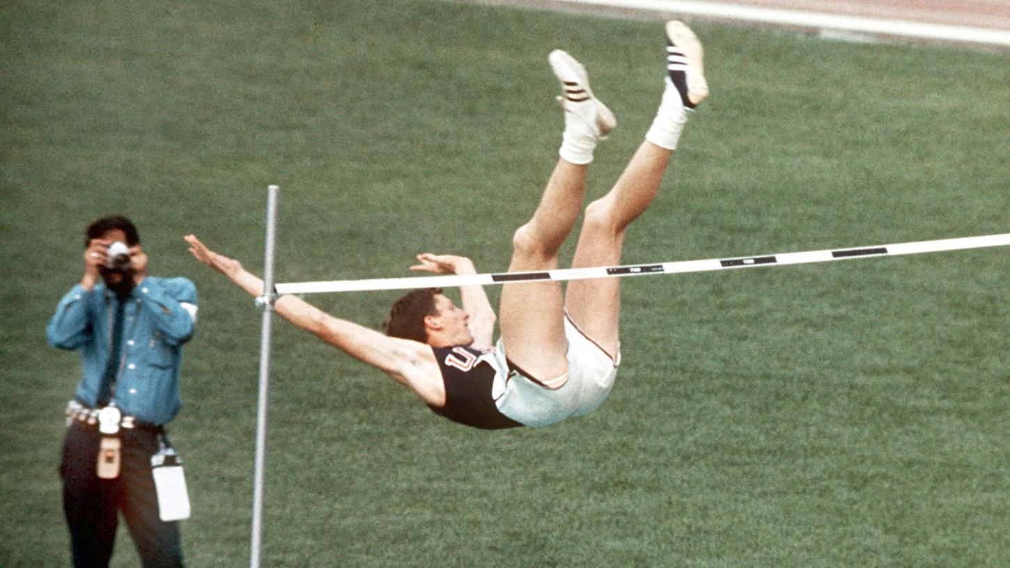 Dick Fosbury revolutionierte mit seiner Technik den Hochsprung. Dick Fosbury revolutionierte mit seiner Technik den Hochsprung.