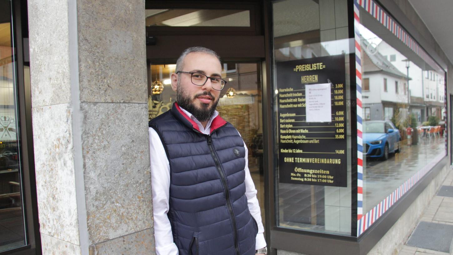 In den leerstehenden Räumen der Metzgerei Brunner am Marktplatz in Höchstadt hat Mahdi Hajo Anfang März einen Barbershop eröffnet.