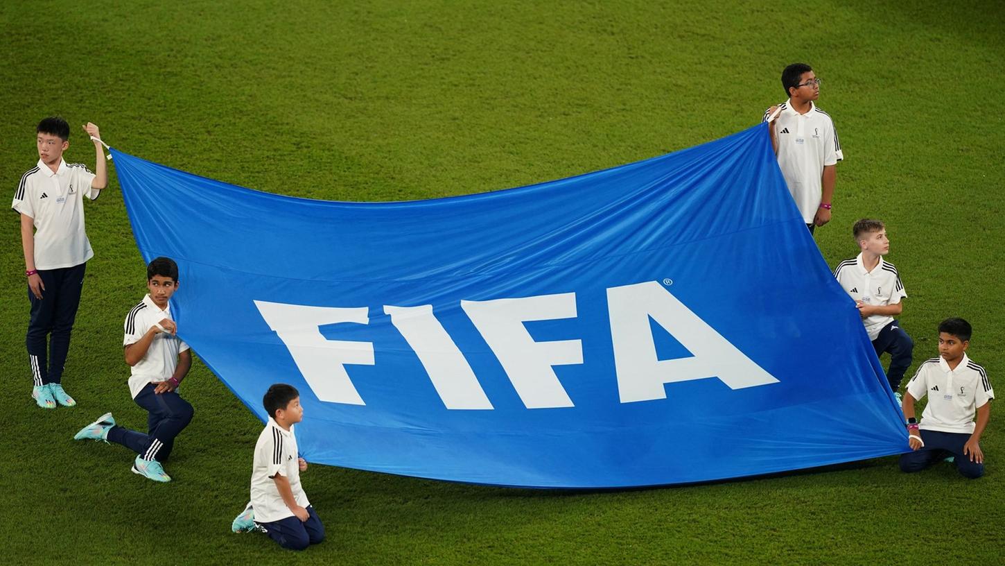 Beim FIFA-Kongress in Kigali sollen auch schwierige Menschenrechtsfragen diskutiert werden. Beim FIFA-Kongress in Kigali sollen auch schwierige Menschenrechtsfragen diskutiert werden.