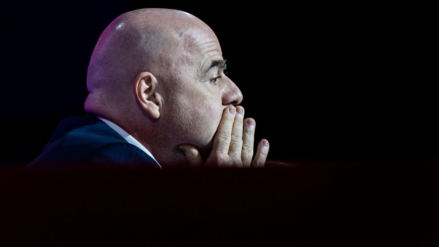 FIFA-Präsident Gianni Infantino verteidigt den Fußball-Weltverband. FIFA-Präsident Gianni Infantino verteidigt den Fußball-Weltverband.