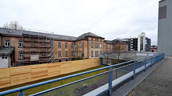 Hupfla: Vorbereitungen für den Abriss des ostflügels laufen weiter