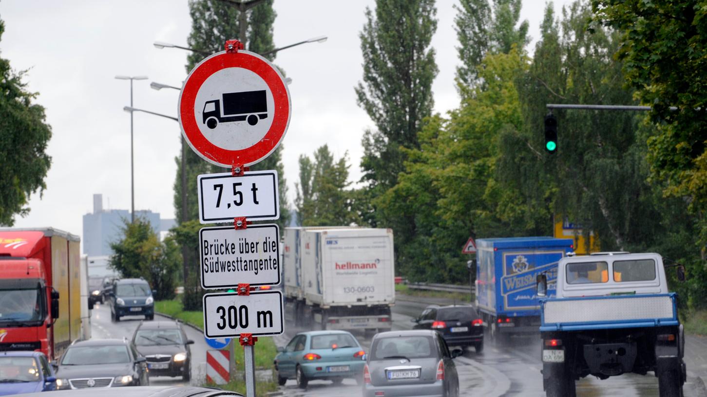 In der Rothenburger Straße im Nürnberger Westen wird gebaut. Deshalb gibt es Änderungen im Busverkehr. 