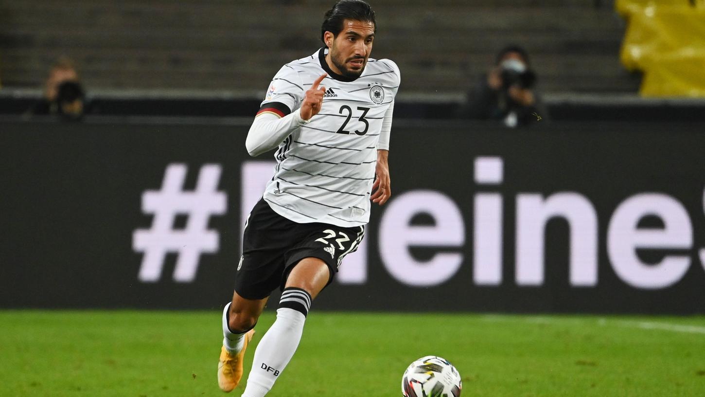 Deutschlands Emre Can am Ball.