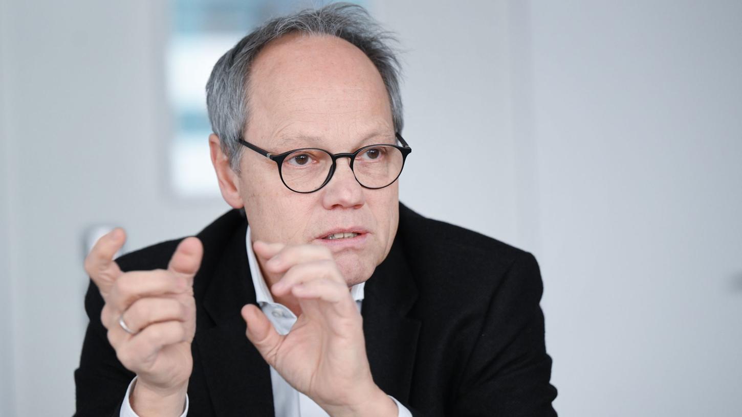 Kai Gniffke, Intendant des Südwestrundfunks und ARD-Vorsitzender: "Es braucht auch Technologie, wenn wir den großen Plattformbetreibern Paroli bieten wollen". Kai Gniffke, Intendant des Südwestrundfunks und ARD-Vorsitzender: "Es braucht auch Technologie, wenn wir den großen Plattformbetreibern Paroli bieten wollen".