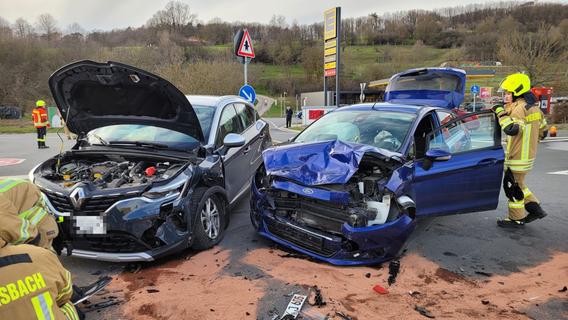 Unfall verursacht Vollsperrung der B470 bei Weilersbach: War Alkohol der Grund?