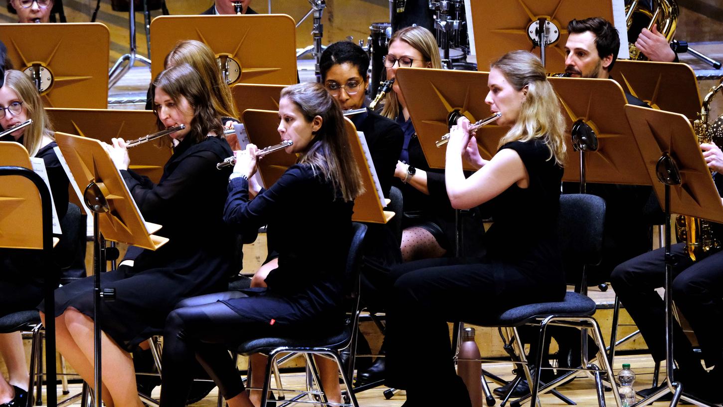 Das Nachwuchs-Ensemble aus Stein in der Meistersingerhalle. 