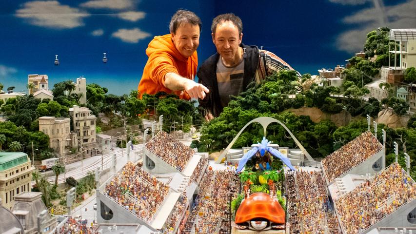 Das Miniatur Wunderland ist laut Guinness World Records die größte Modelleisenbahnanlage der Welt. Das Miniatur Wunderland ist laut Guinness World Records die größte Modelleisenbahnanlage der Welt.