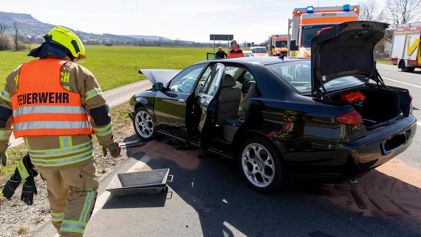 Ein schwerer Verkehrsunfall ereignete sich am Dienstagmittag auf der B 470 in Weilersbach. 