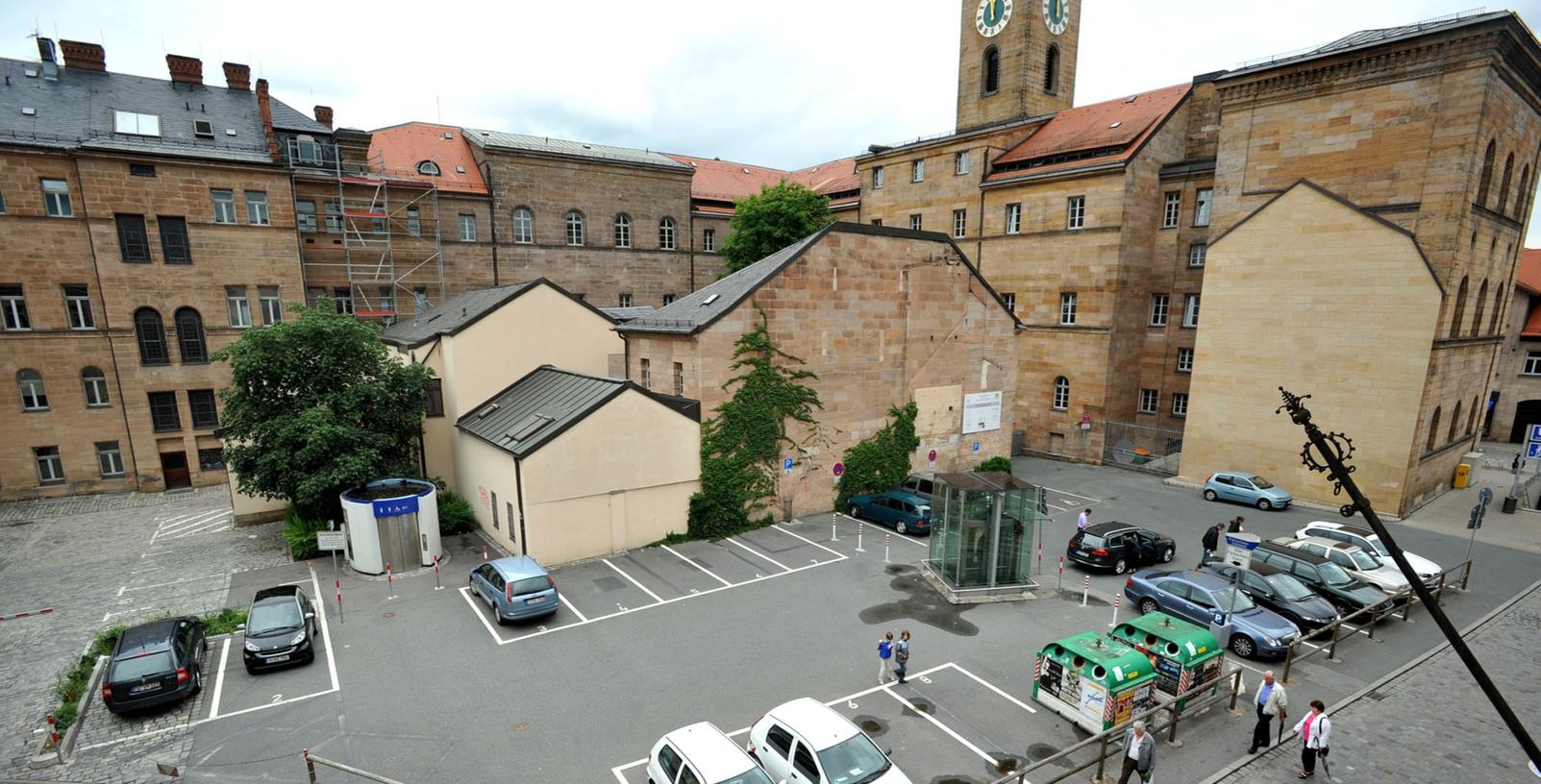 Schandfleck hinterm Rathaus soll verschwinden Schandfleck hinterm Rathaus soll verschwinden