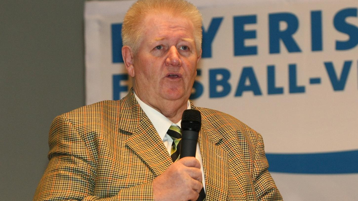 Bezirksspielleiter Ludwig Beer hat sofort reagiert, nachdem die letzten Relegationsentscheidungen gefallen waren, und Bezirksspielleiter Ludwig Beer hat sofort reagiert, nachdem die letzten Relegationsentscheidungen gefallen waren, und