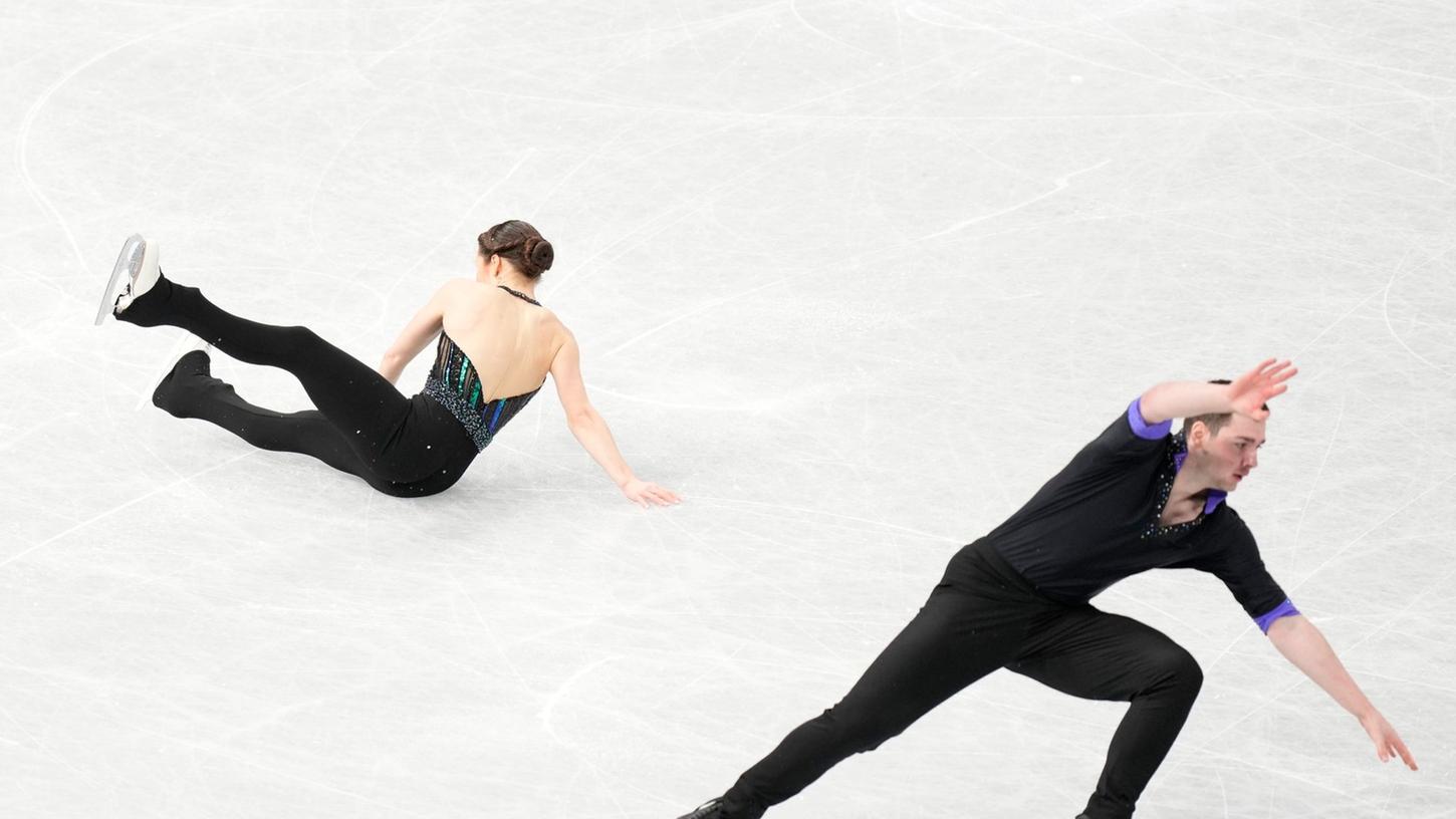 Die EM-Dritten Annika Hocke und Robert Kunkel haben keine Chance mehr auf einen Spitzenplatz bei der Eiskunstlauf-WM.