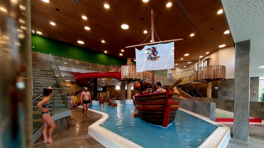 Auch neu seit 2019: Das große Kinder- und Familienbad mit mehreren Rutschen und einem Piratenschiff. Die spannende Reisereportage zu dieser Bildergalerie lesen Sie hier auf unserem Premiumportal nn.de .