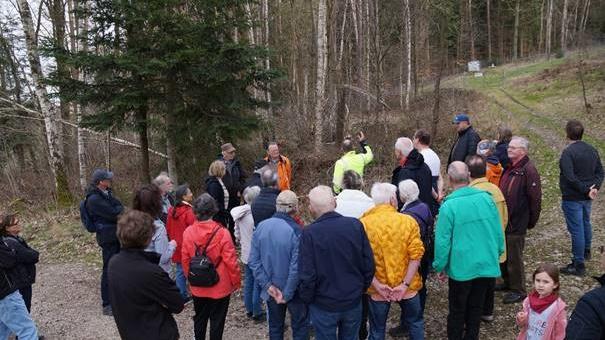 Auf den Spuren der Brunnengalerie im Dohnwald.