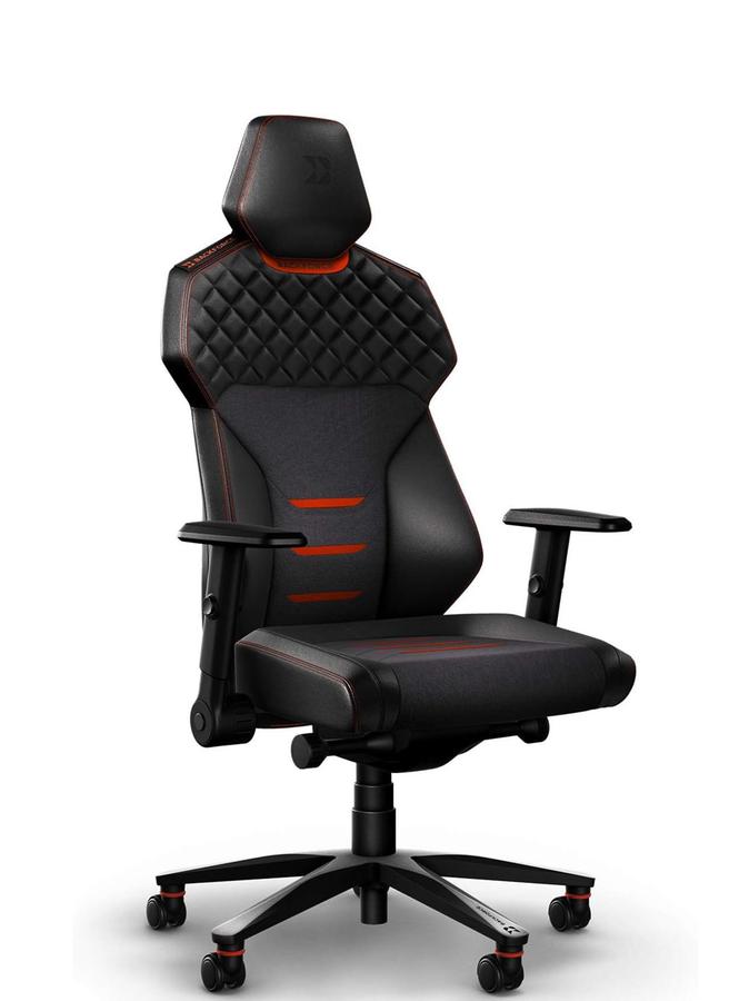 Das Fußkreuz des Backforce One Gaming-Stuhls besteht aus Aluminium und hat eine gebürstete Oberfläche, die mit dem Logo des Herstellers verziert ist. Dadurch erhält der Stuhl eine besonders auffällige Optik.