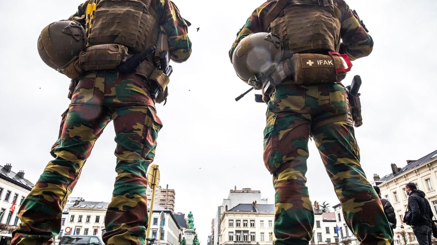 Soldaten während eines Anti-Terror-Einsatzes in Brüssel (Archivbild). Soldaten während eines Anti-Terror-Einsatzes in Brüssel (Archivbild).