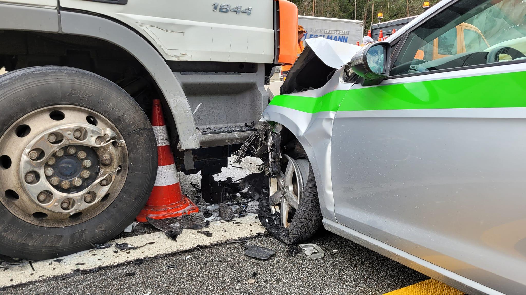 Unfall Auf Der A3: Baustellenmitarbeiter Rettet Sich Vor Zusammenstoß ...